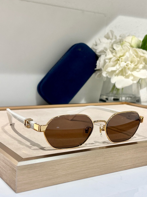 Gucci Sunglasses 68